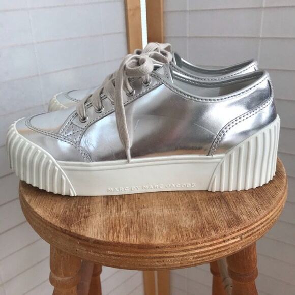 Marc Jacobs Riley Platform Leather Sneakers - 39 Us 9 Silver Metallic - Picture 2 of 5